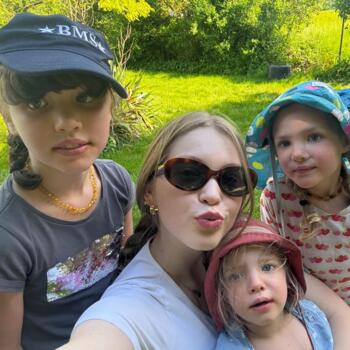 Babysitter Sydney: Lilian