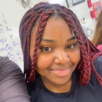 Babysitter in Utica (Michigan): Chioma