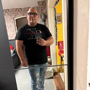 Nanny munka Perkáta területén: bébiszitter munka Miklos