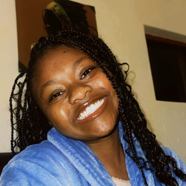 Babysitter in Cape Town: Khanyi