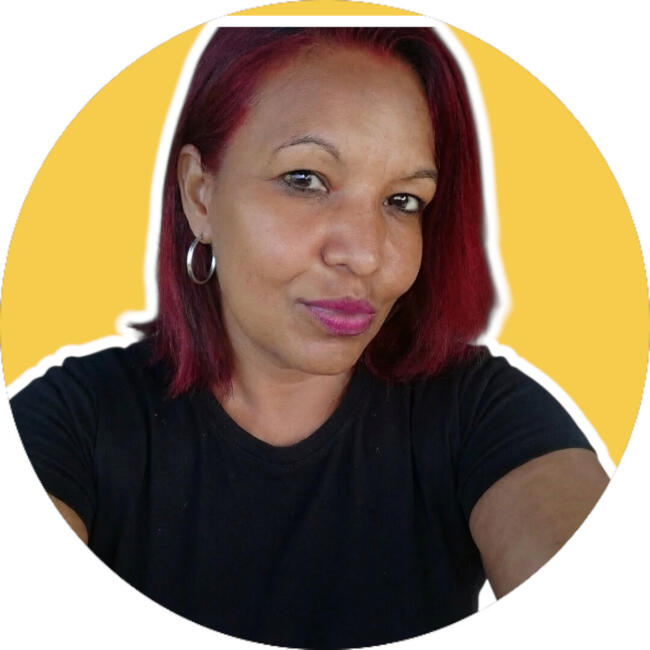 Babysitter in Maricá: Claudia