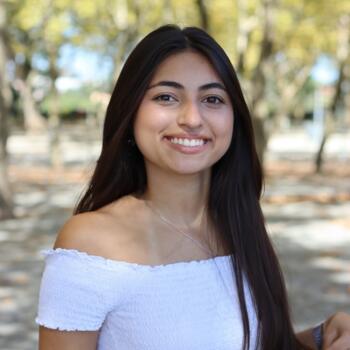 Babysitter in Coronado: Leonor