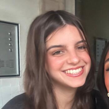 Babysitter em Seixal: Mariana