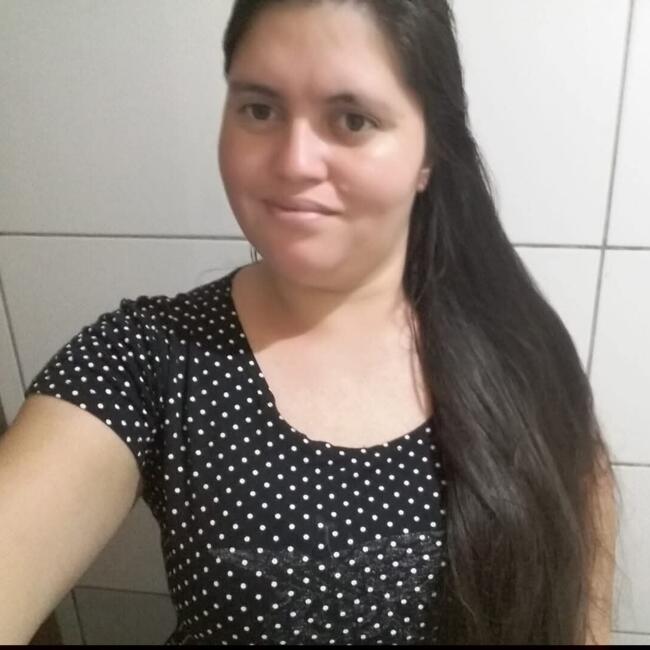 Babysitter in Umuarama: Jessica