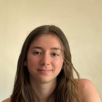 Babysitter in Chemillé-Melay: Pauline