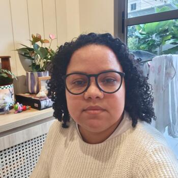 Babá Londrina: Daiane
