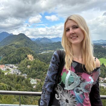 Babysitter in Melbourne: Emma