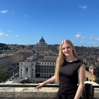 Babysitter in Voorburg: Devana