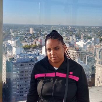 Babysitter in Montevideo: Yinet