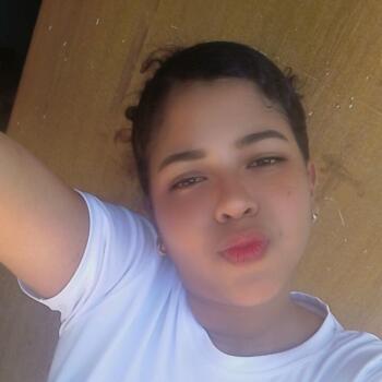 Babysitter in Caracas: Dayanderli