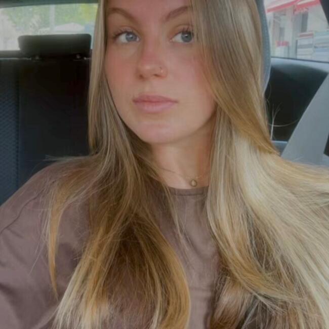 Babysitter in Llucmajor: Isabella