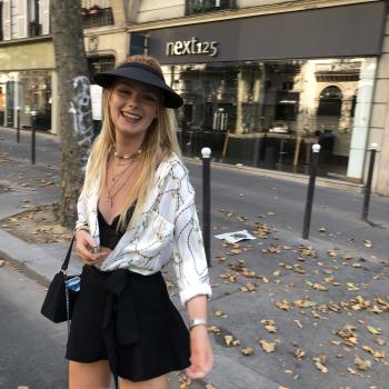 Baby-sitter in Asnières-sur-Seine: Chloé