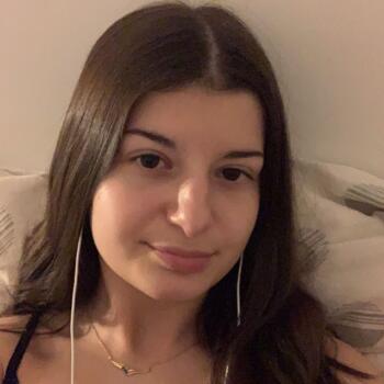 Baby-sitter in Tours: Eva