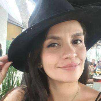 Trabajo de niñera en Playa del Carmen: trabajo de niñera Estela