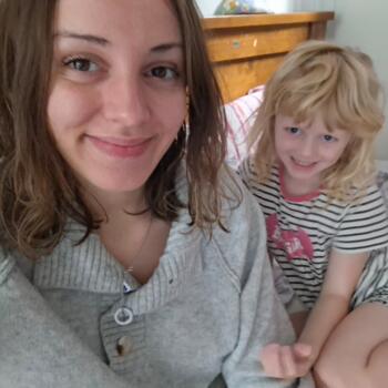 Babysitter in Leithfield: Saraia