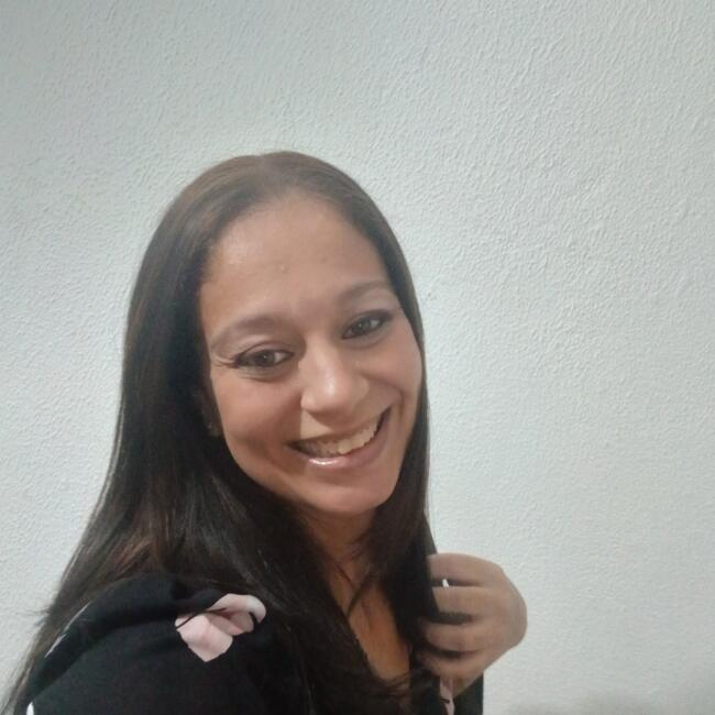 Babá em Santos: Luciana Oliveira Fernandes