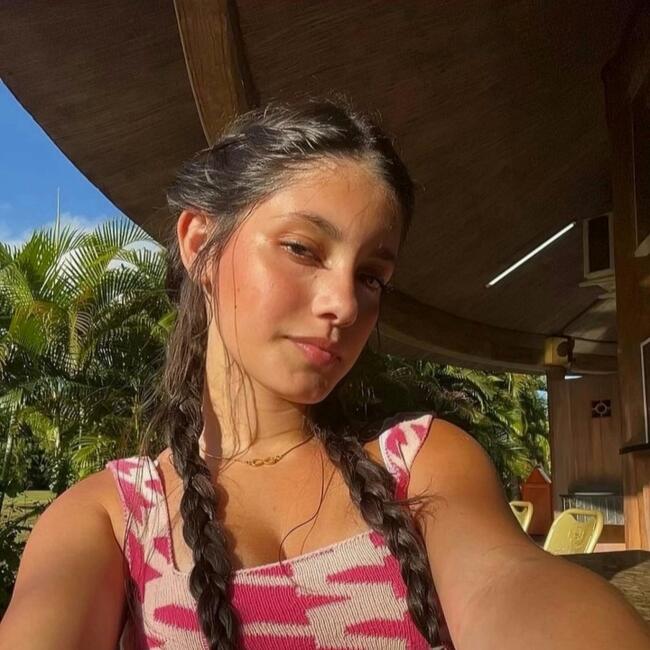 Babysitter in Navegantes: Luiza