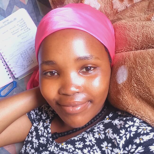 Babysitter in Cape Town: Uviwe