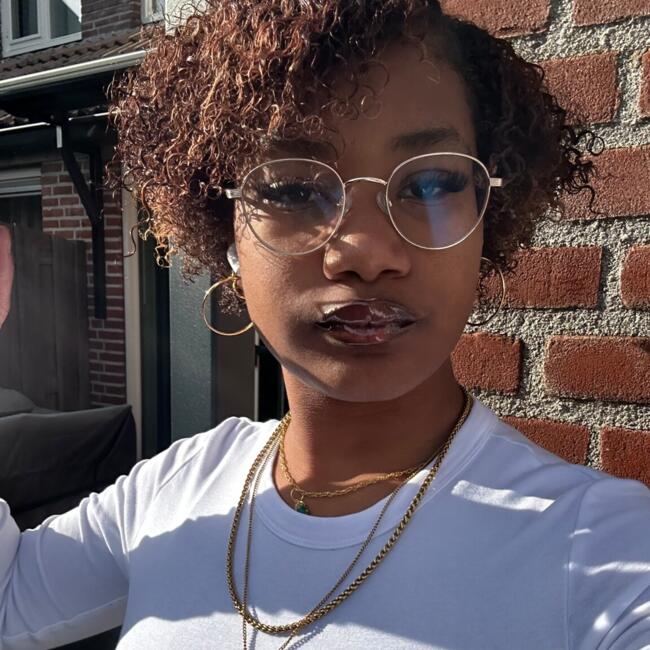 Babysitter in Almere Stad: Esta