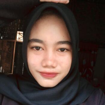 Babysitter di Kota Tangerang: Eka