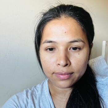 Babysitter em Lisboa: Nar Devi