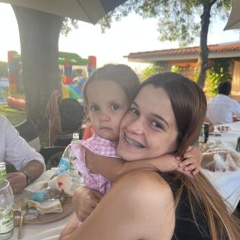 Babysitter em Évora: Leonor