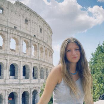 Babysitter a Perugia: Lucia