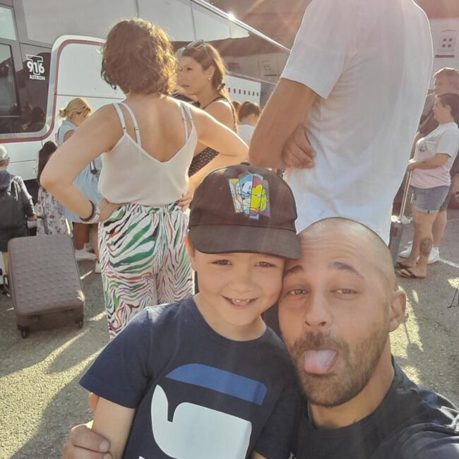 Job de garde d'enfants à Saint-Symphorien: Alexandre