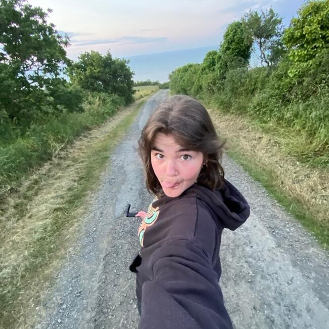 Babysitter in Melbourne: Angèle