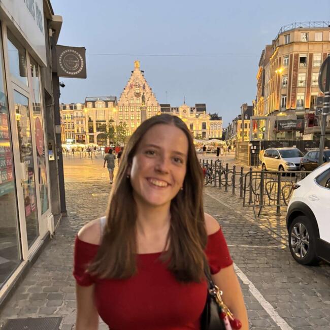 Baby-sitter in Boulogne-sur-Mer: Victoria