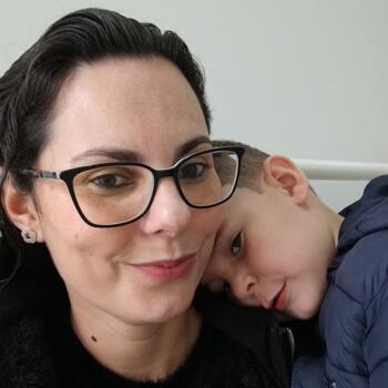 Emprego de babá em Ponta Grossa: trabalho de babá Aline