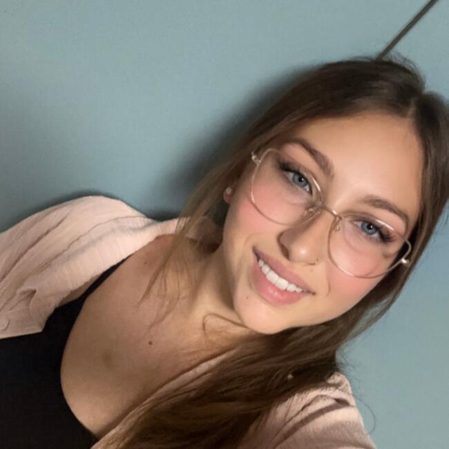 Babysitter in Erlinsbach: Yasmin