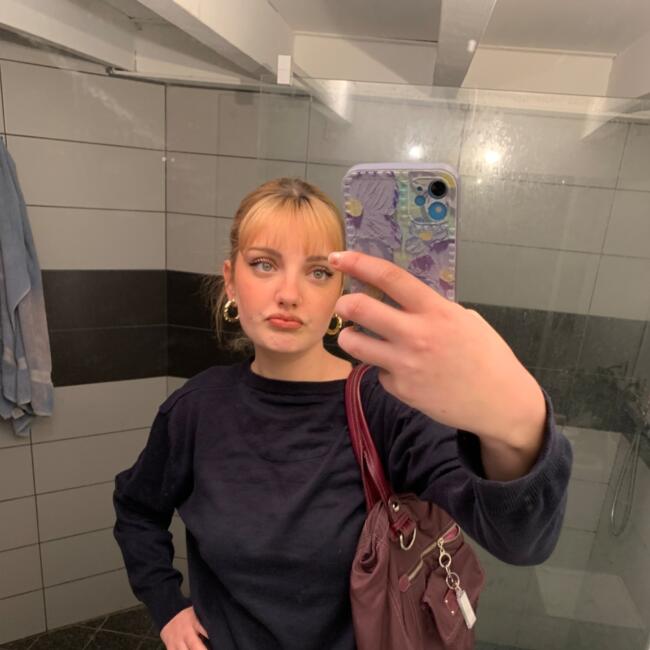 Babysitter in Uccle/Ukkel: Juliette