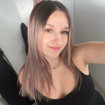Babysitter in Aubervilliers: Claudia