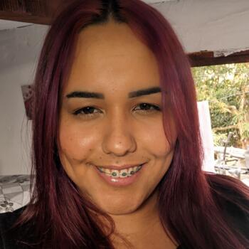 Babysitter in Jacareí: THAIS EUFRASIO