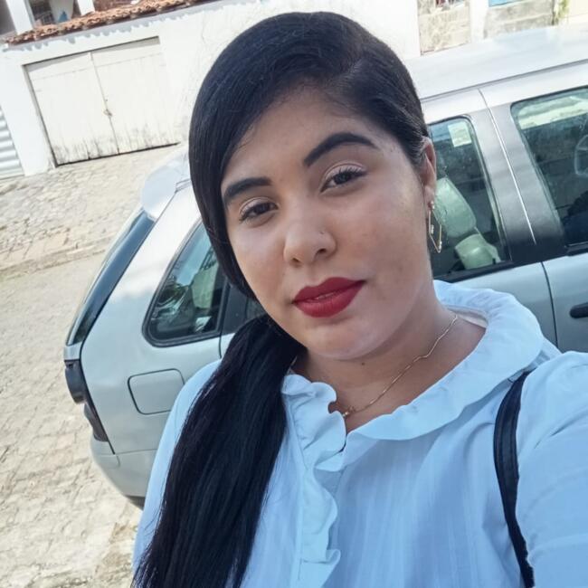 Babysitter in Bayeux: Clara