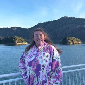 Babysitter Queenstown: Molly