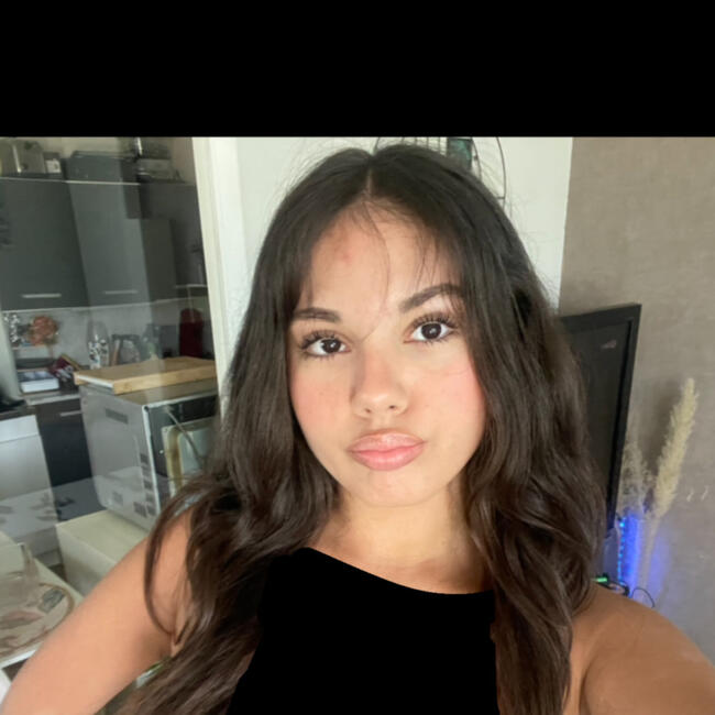 Babysitter in La Trinité-Surzur: Lïana