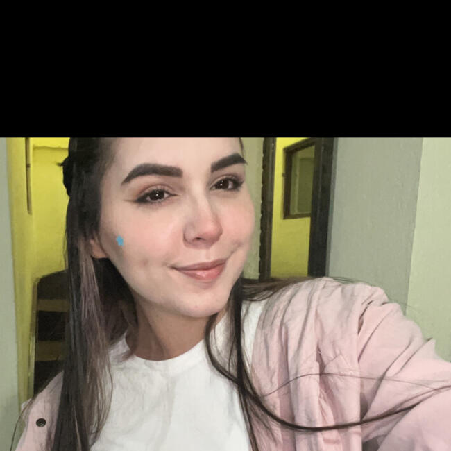 Babysitter in Heredia: Valerie