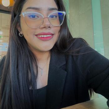 Babysitter Orihuela: Alison