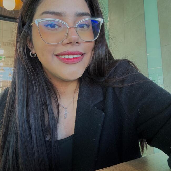 Babysitter in Orihuela: Alison