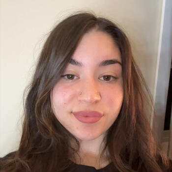 Baby-sitter Winnipeg: Mia