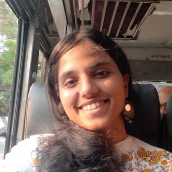 Babysitter in Pune: Aishwarya