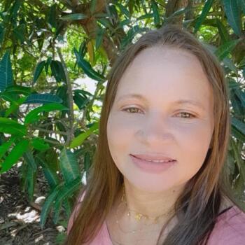 Babysitter in Curitiba: Maria