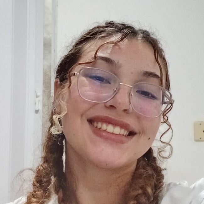 Babá em Praia Grande: Agatha