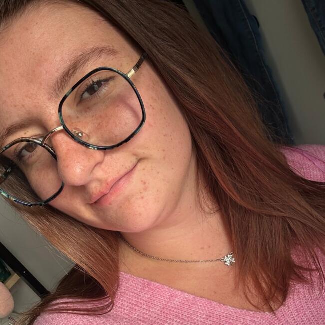 Babysitter in Comines: Cathy