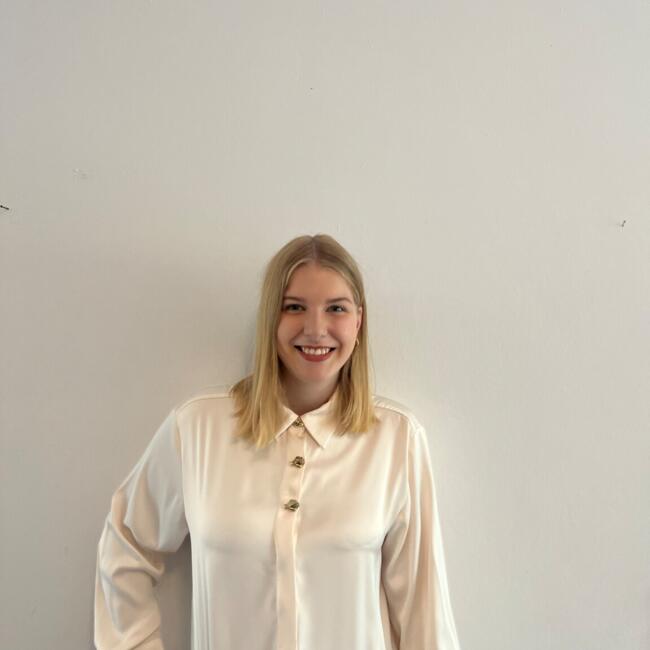 Babysitter in Frankfurt am Main: Emily