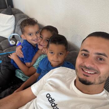 Lavoro per babysitter a Aadorf: lavoro per babysitter Hassan
