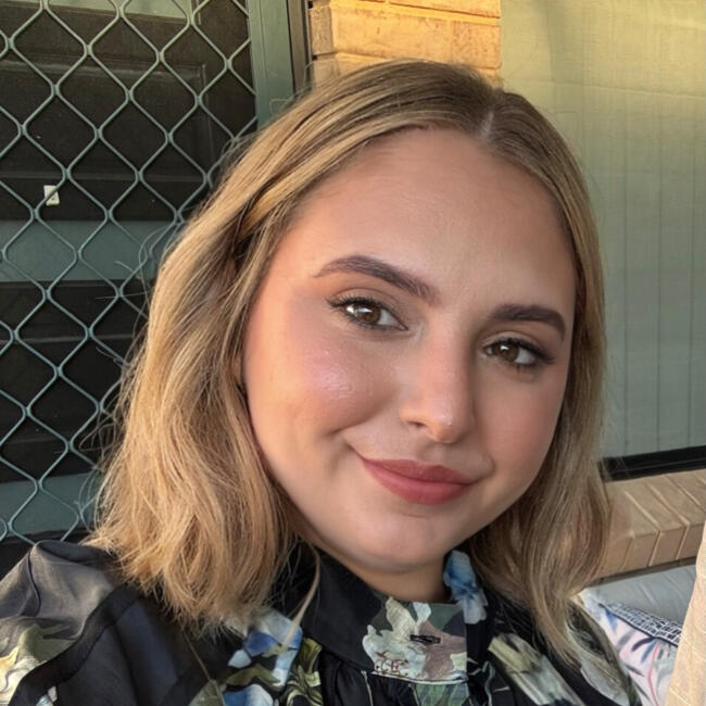 Babysitter in Sydney: Xeni