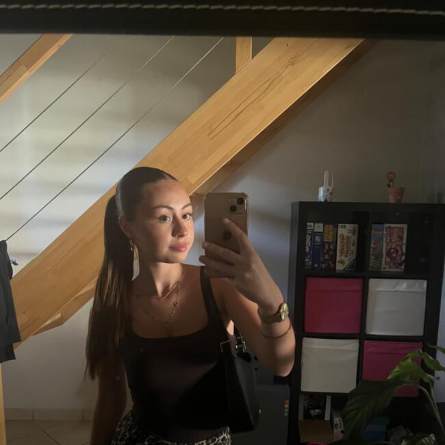 Babysitter in Tours: Lola